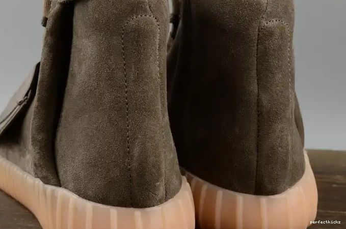 Boost Brown adidas Light Yeezy BY2456 750 0608